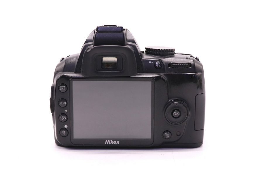 Фотокамера Nikon D3000 body (пробег 37600 кадров)