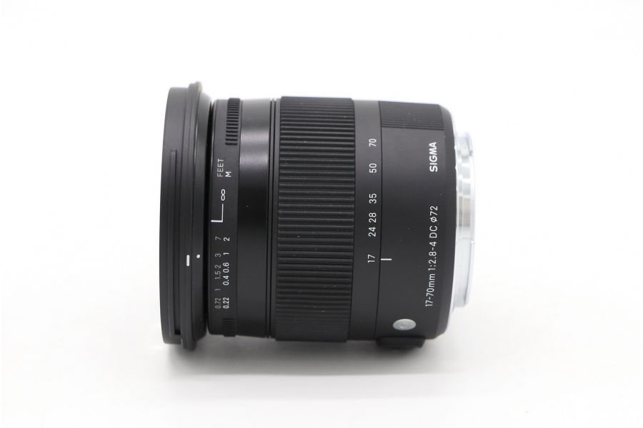 Sigma AF 17-70mm f/2.8-4 DC MACRO OS HSM Contemporary Canon