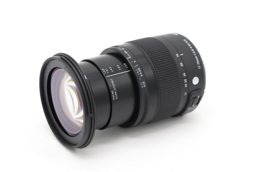 Sigma AF 17-70mm f/2.8-4 DC MACRO OS HSM Contemporary Canon