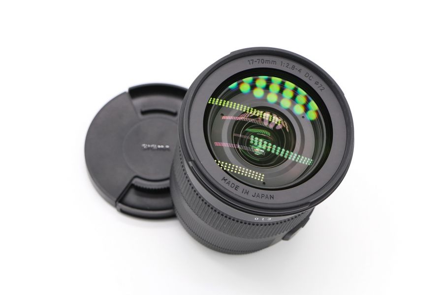 Sigma AF 17-70mm f/2.8-4 DC MACRO OS HSM Contemporary Canon