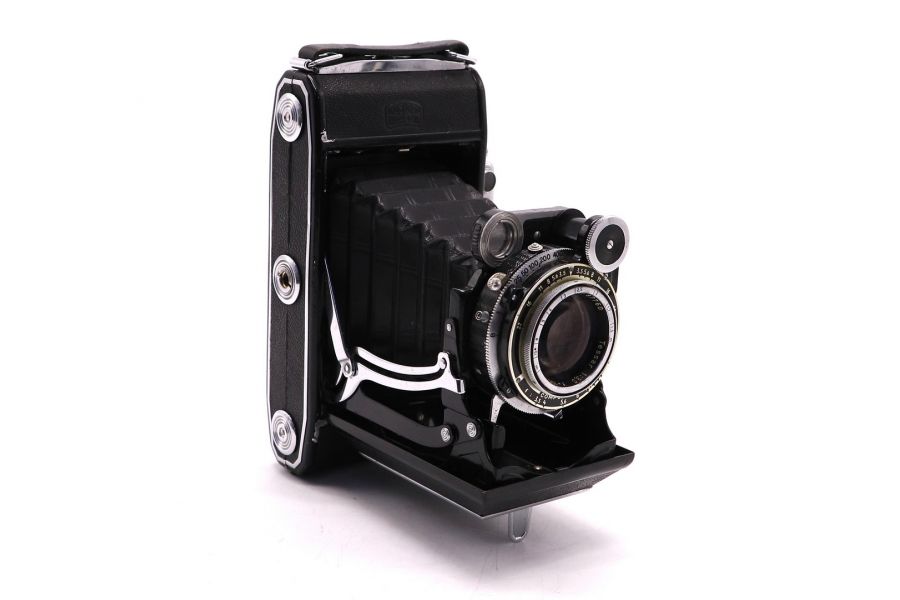 Складная фотокамера Zeiss Ikon Super Ikonta 531/2