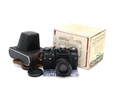 Фоткамера Зенит ЕМ kit black в упаковке (1983г)