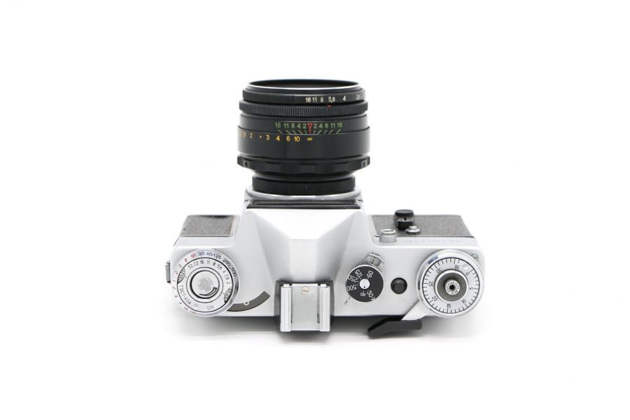 Фотокамера зеркальная Зенит Е в упаковке (СССР)