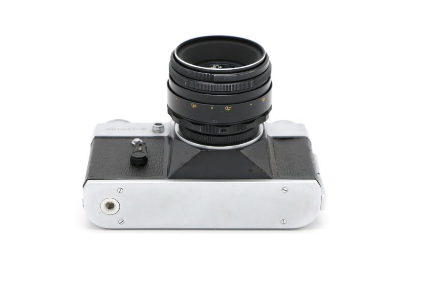 Фотокамера зеркальная Зенит Е в упаковке (СССР)