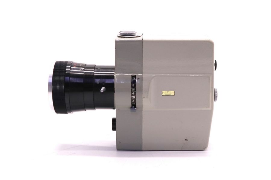 Кинокамера советская Ломо Лантан (СССР, 1973)