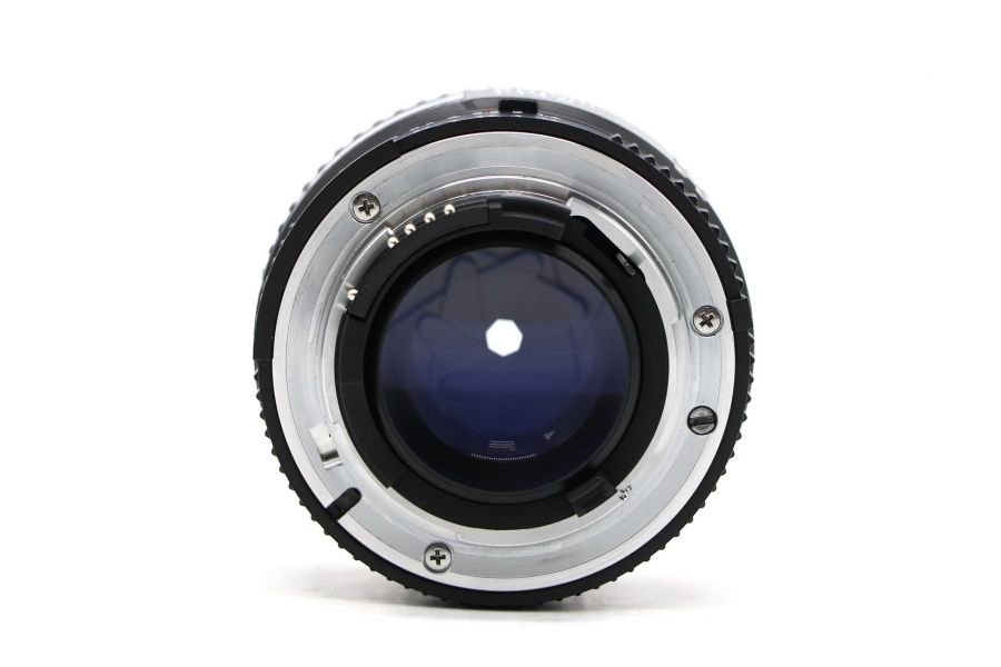 Стандартный объектив Nikon 50mm f/1.4D AF Nikkor 