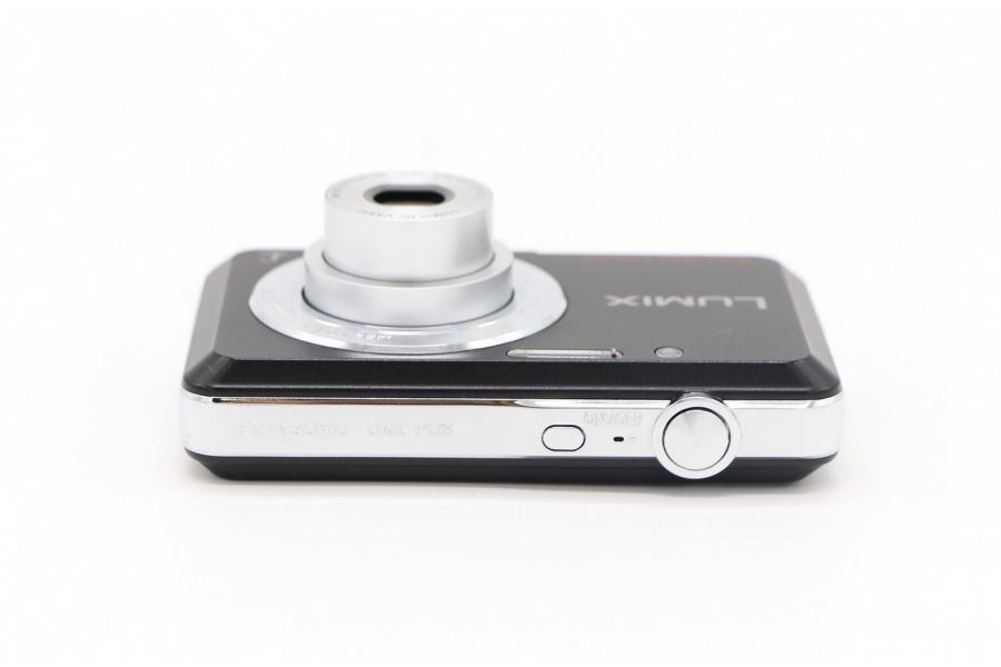 Камера компактная Panasonic Lumix DMC-FS28