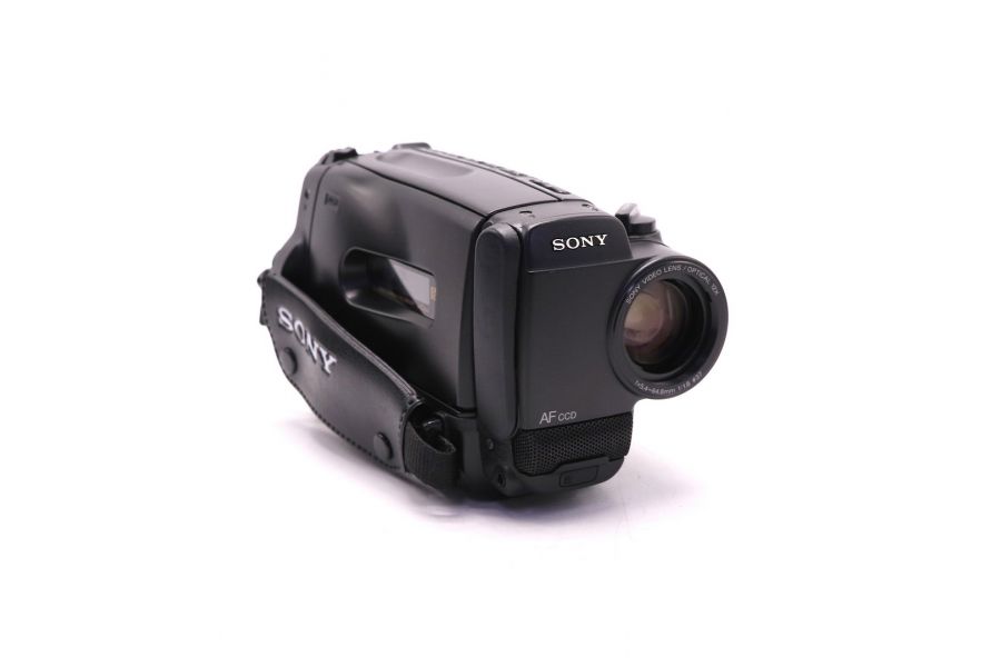 Видеокамера формата PAL Sony CCD-TR440E (Japan)