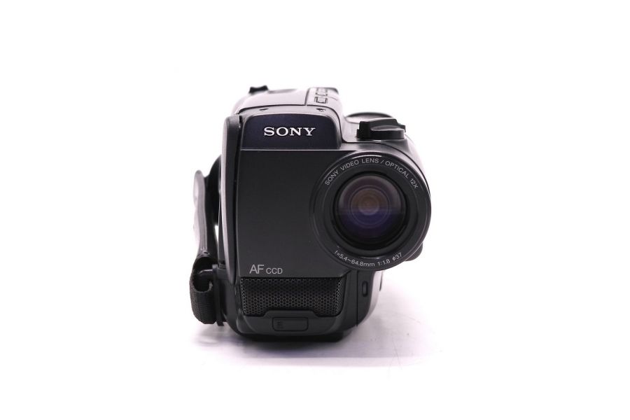 Видеокамера формата PAL Sony CCD-TR440E (Japan)