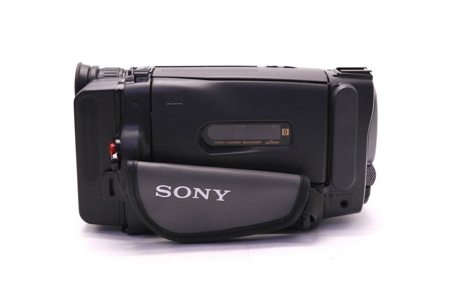 Видеокамера Sony CCD-TRV24E (Japan, 2001г.)