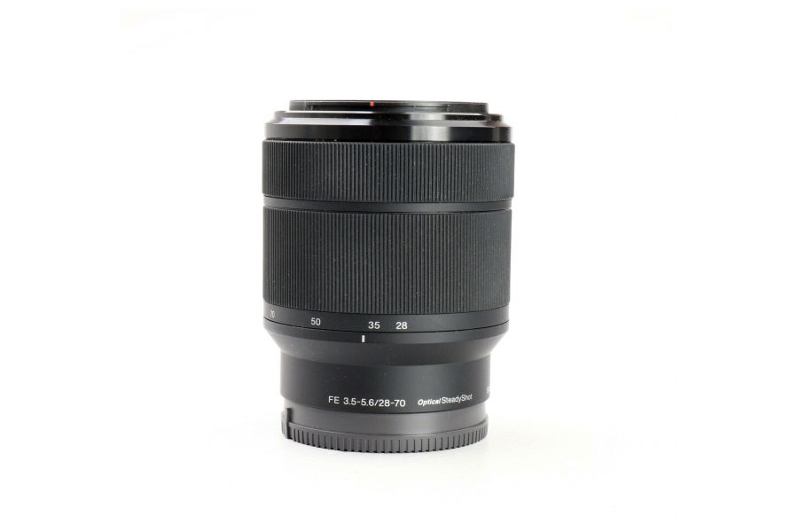 Объектив цифровой Sony FE 28-70mm f/3.5-5.6 OSS