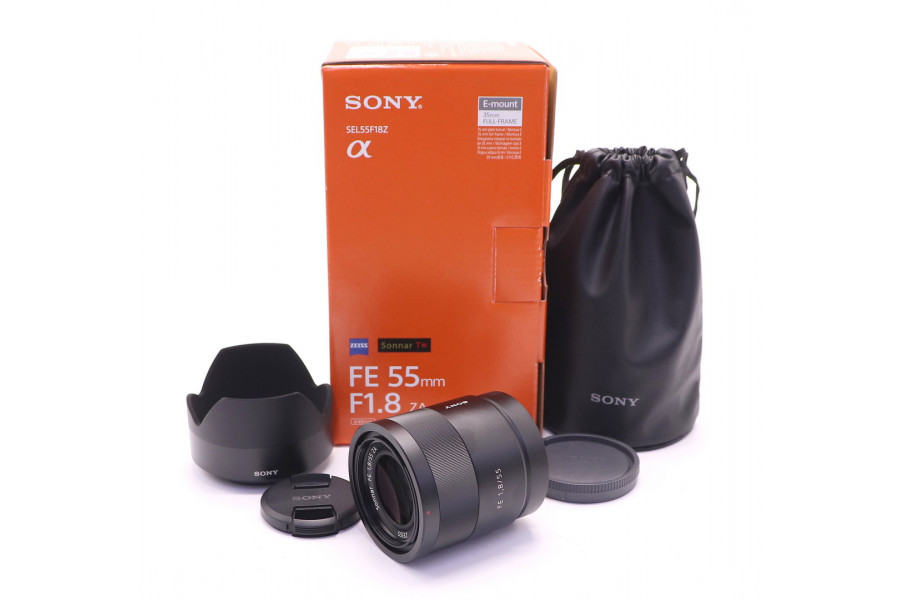 Объектив Sony Zeiss Sonnar T* FE 55mm F1.8 ZA в упаковке