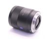 Объектив Sony Zeiss Sonnar T* FE 55mm F1.8 ZA в упаковке