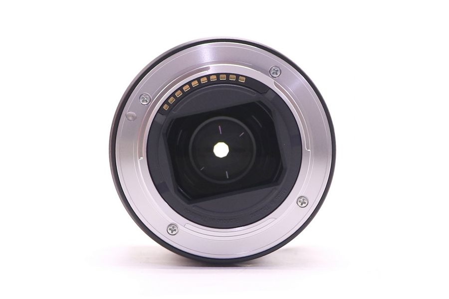 Объектив Sony Zeiss Sonnar T* FE 55mm F1.8 ZA в упаковке