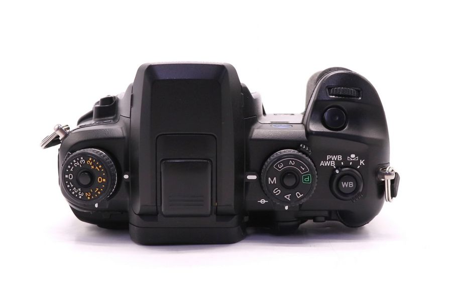 Konica Minolta Dynax 7D body зеркальная фотокамера