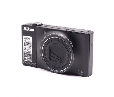 Компактная фотокамера Nikon coolpix S8000