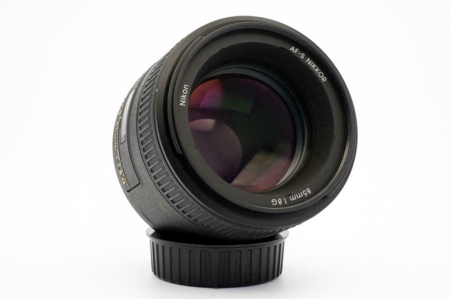 Объектив Nikon 85mm f/1.8G AF-S Nikkor (Nikon F)
