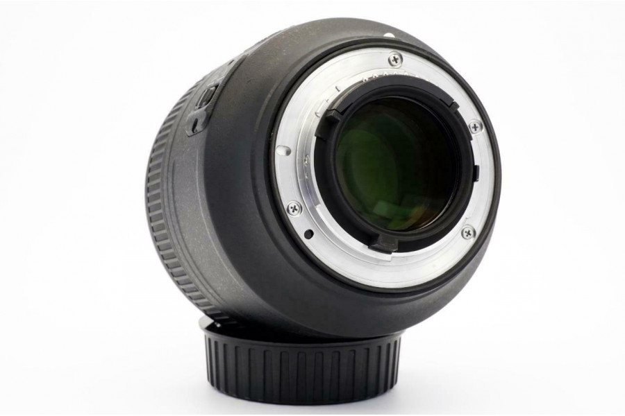 Объектив Nikon 85mm f/1.8G AF-S Nikkor (Nikon F)