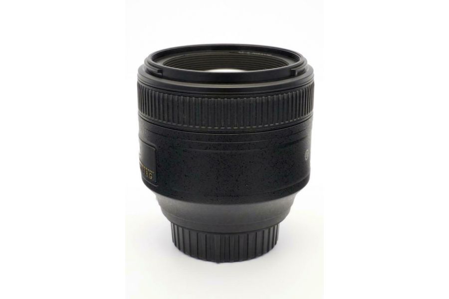 Объектив Nikon 85mm f/1.8G AF-S Nikkor (Nikon F)