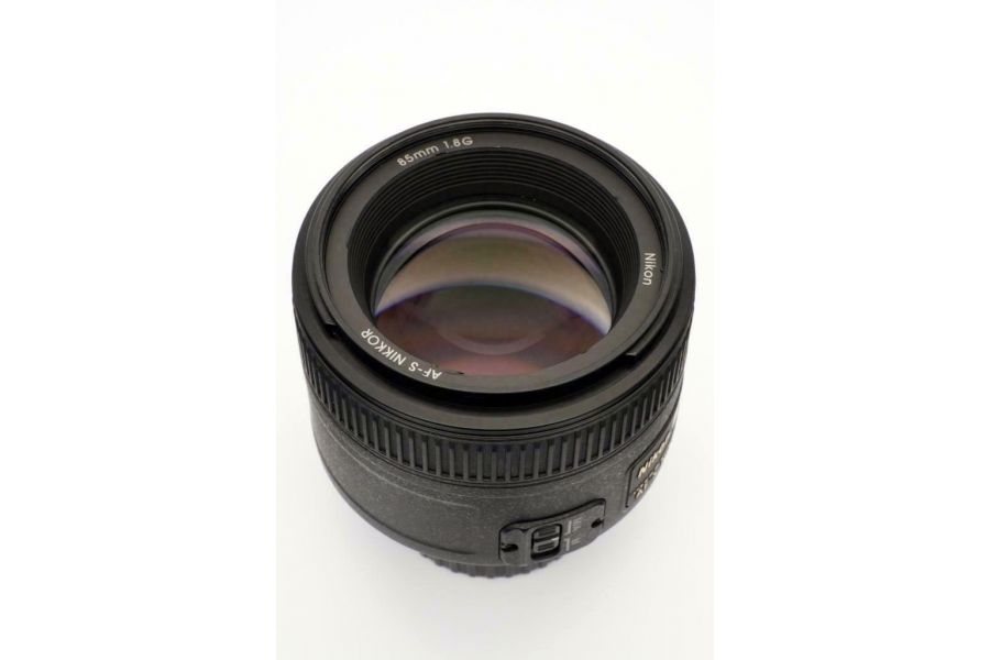 Объектив Nikon 85mm f/1.8G AF-S Nikkor (Nikon F)