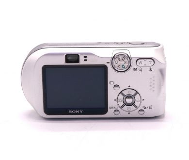 Камера цифровая Sony Cyber-Shot DSC-P200