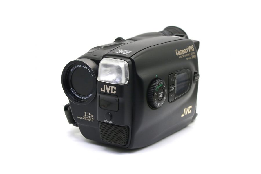 Винтажная модель видеокамера JVC GR-AX68 