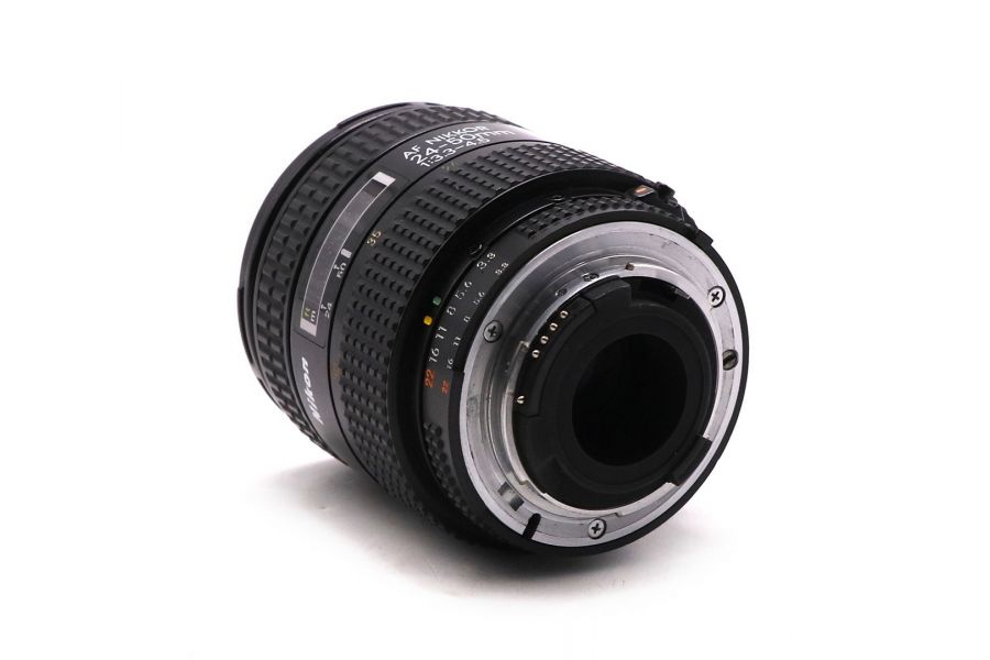 Объектив Nikon 24-50mm f/3.3-4.5 AF Nikkor