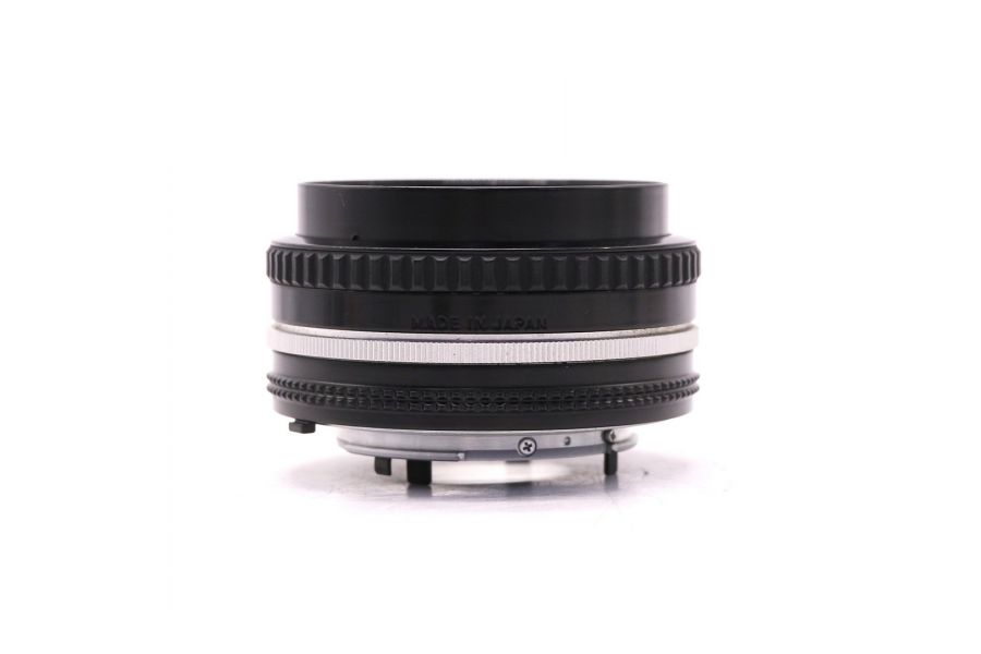 Светосильный объектив Nikon 50mm f/1.8 Nikkor