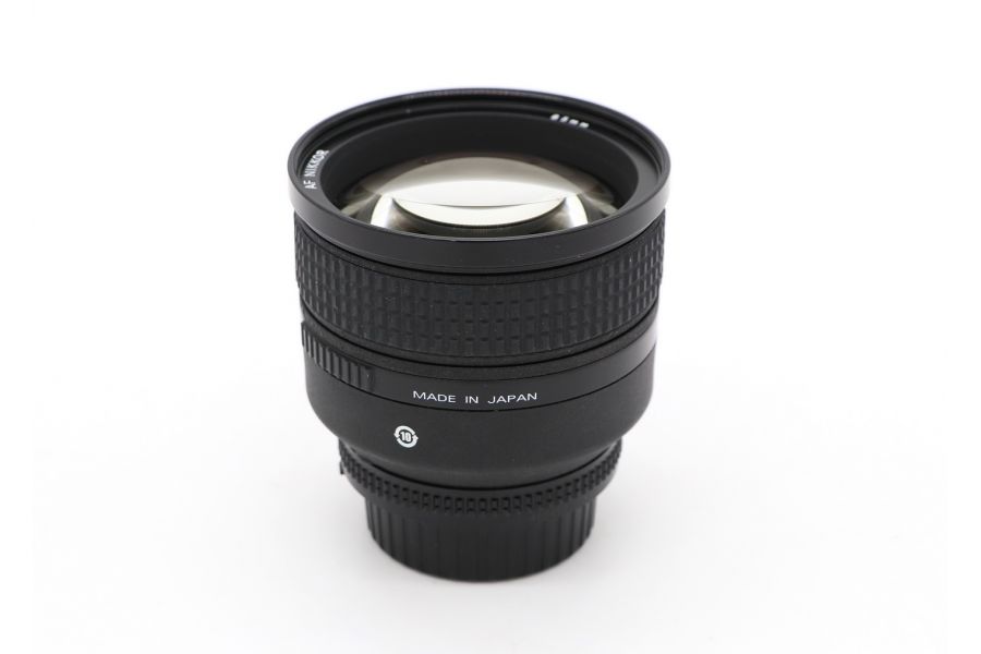 Nikon 85mm f/1.4D IF AF Nikkor 