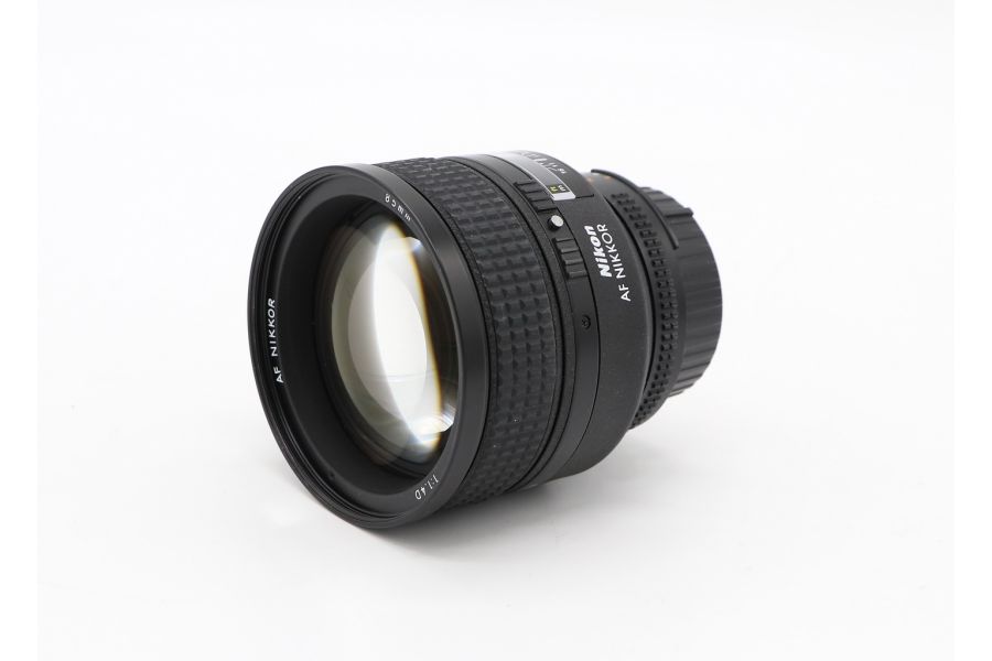 Nikon 85mm f/1.4D IF AF Nikkor 