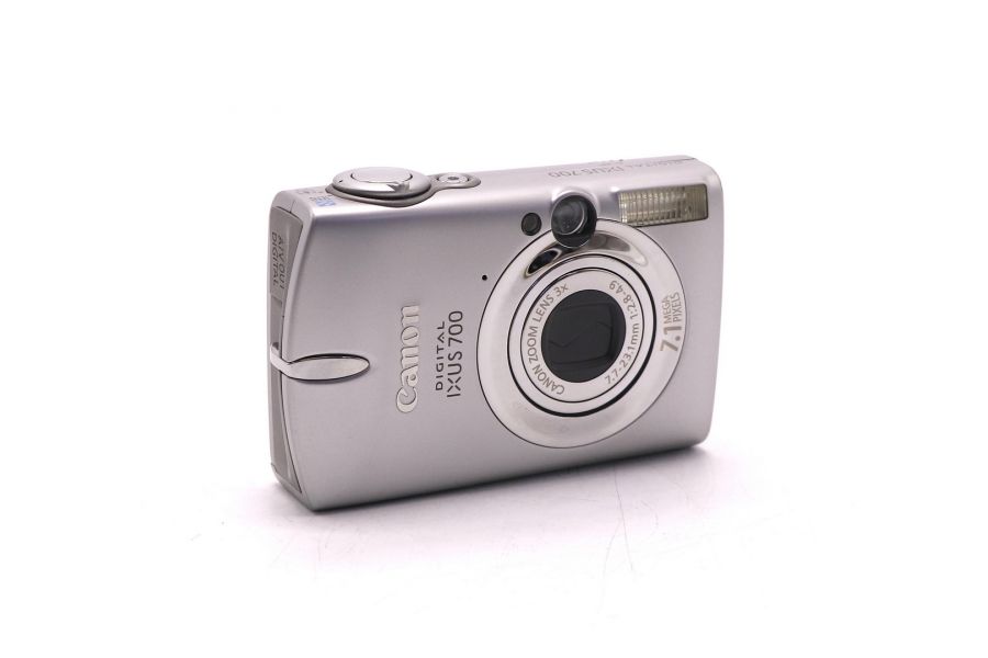 Фотокамера компактная Canon IXUS 700 (Japan, 2006)
