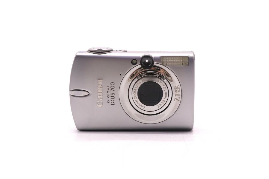 Фотокамера компактная Canon IXUS 700 (Japan, 2006)
