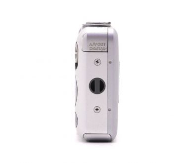 Компактный цифровой фотоаппарат Canon IXUS 95 IS