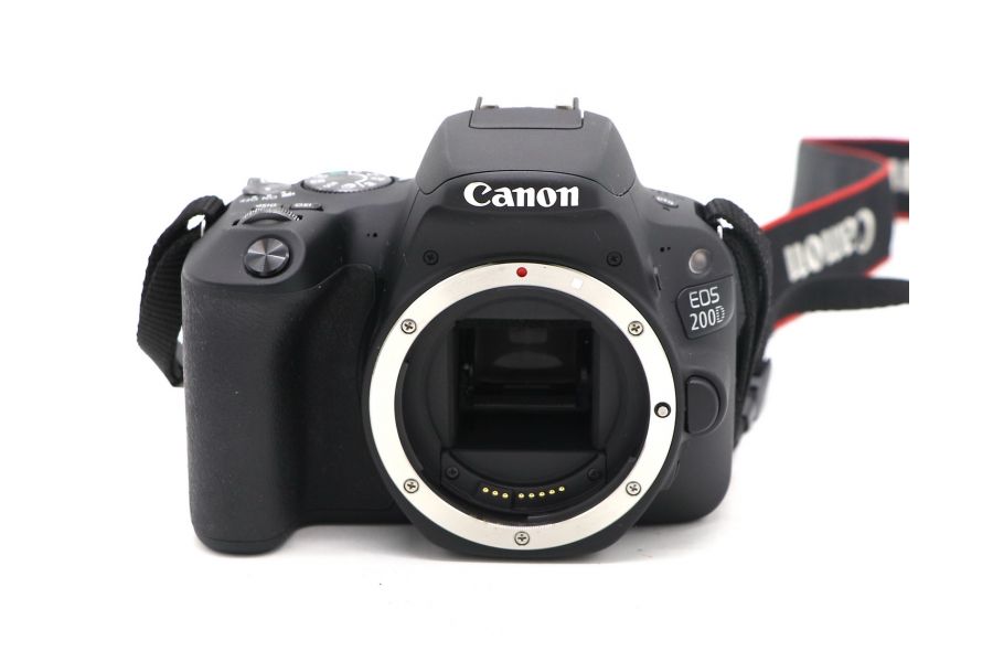 Фотоаппарат Canon EOS 200D kit (пробег 385 кадров)