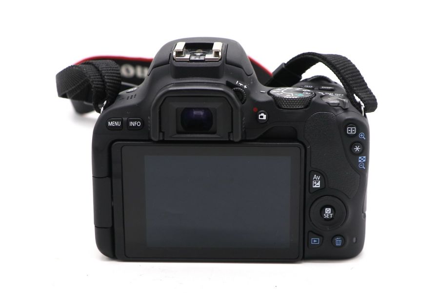 Фотоаппарат Canon EOS 200D kit (пробег 385 кадров)