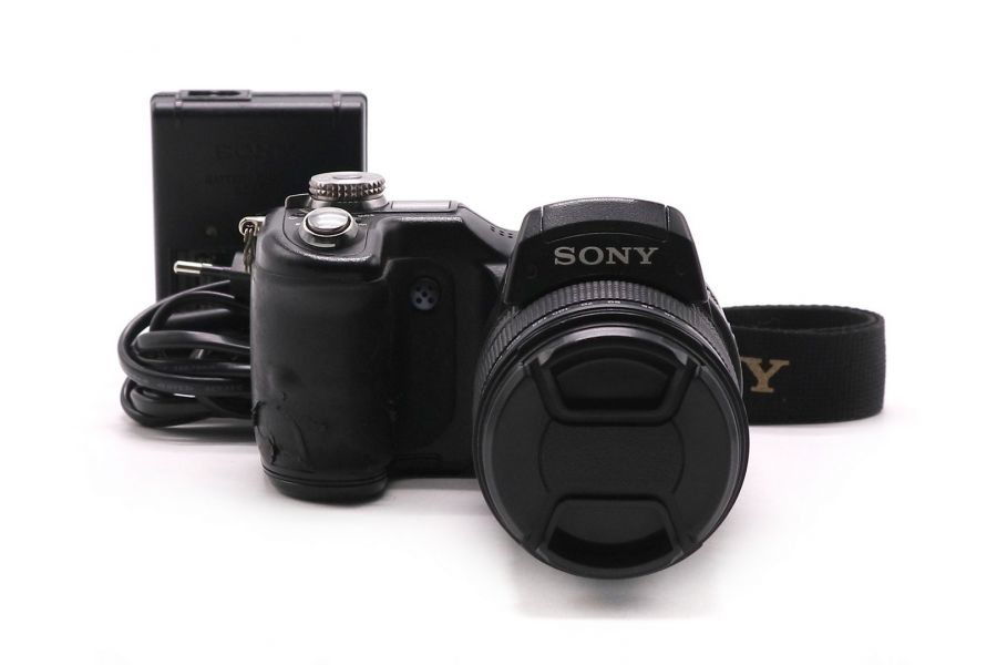 Компактная камера Sony Cyber-shot DSC-F828