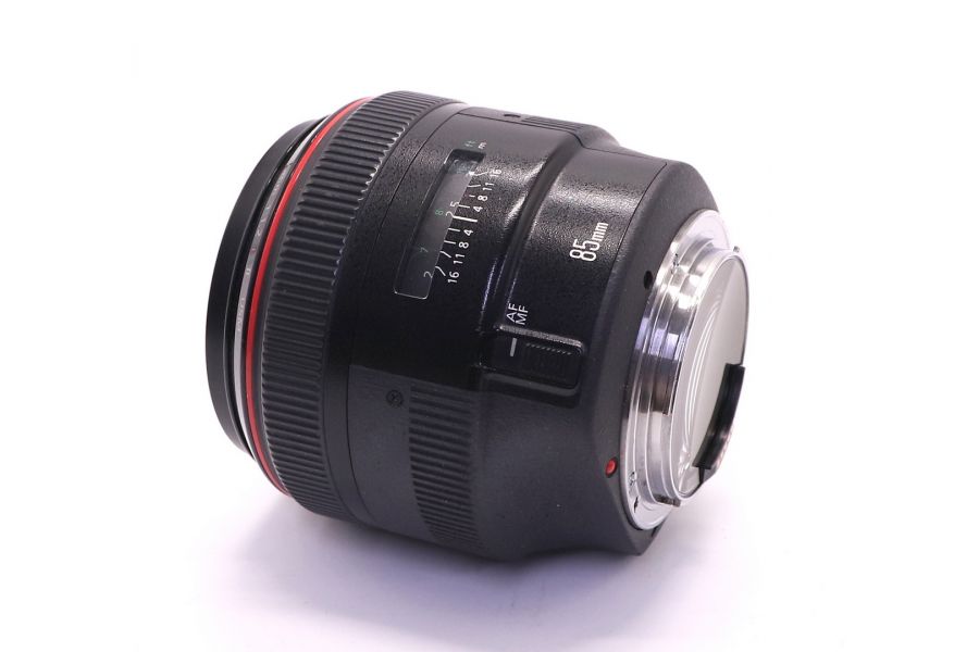 Canon EF 85mm f/1.2L II USM