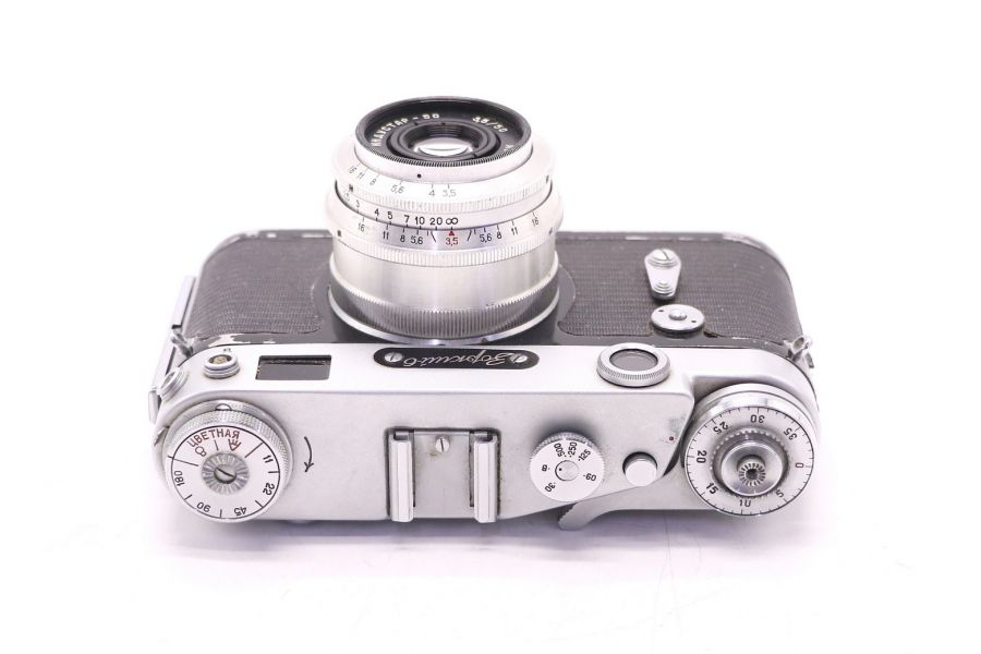 Малоформатный фотоаппарат Зоркий 6 + Индустар-50