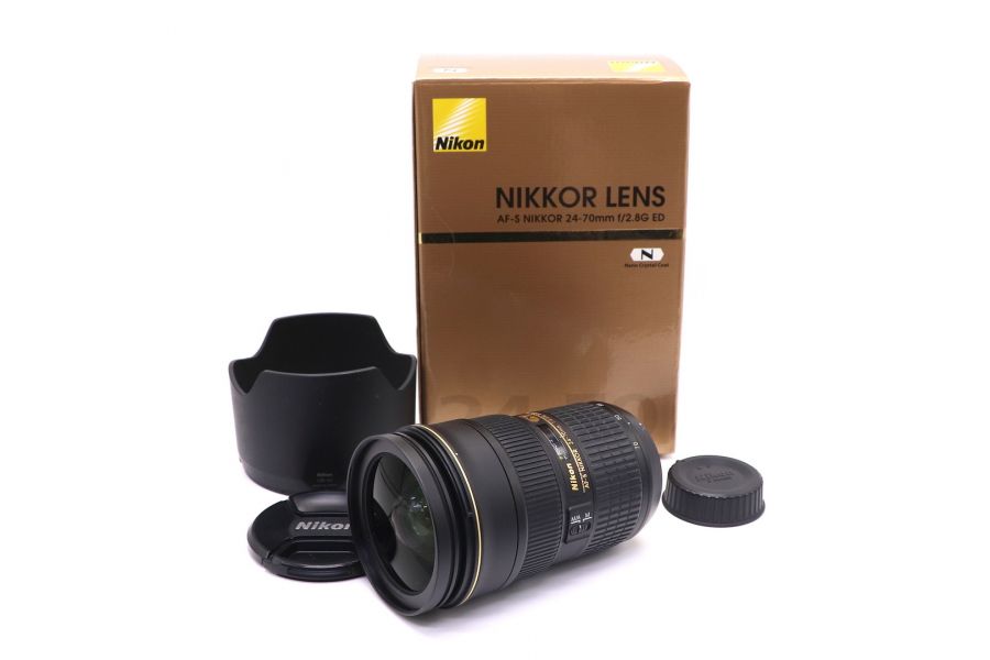 Объектив Nikon 24-70mm f/2.8G ED AF-S Nikkor в упаковке