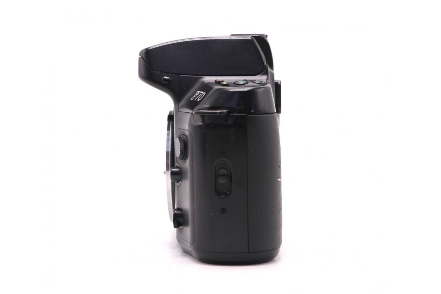 Фотокамера зеркальная Nikon F70 body (Japan)