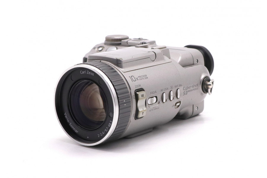Цифровая камера Sony Cyber-shot DSC-F707