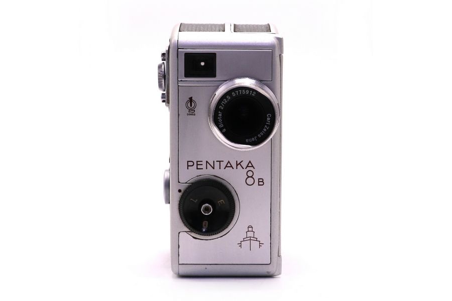 Винтажная немецкая кинокамера Pentaka 8B
