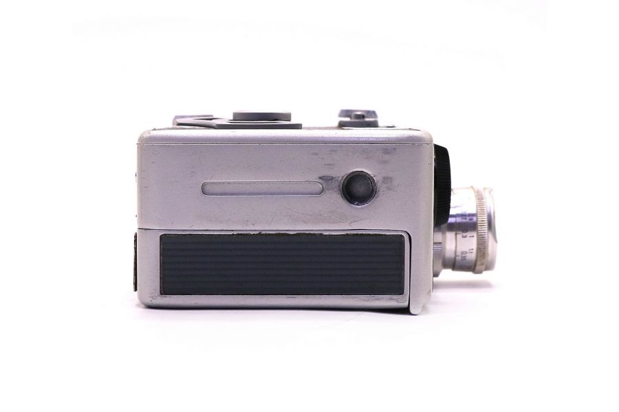 Винтажная немецкая кинокамера Pentaka 8B