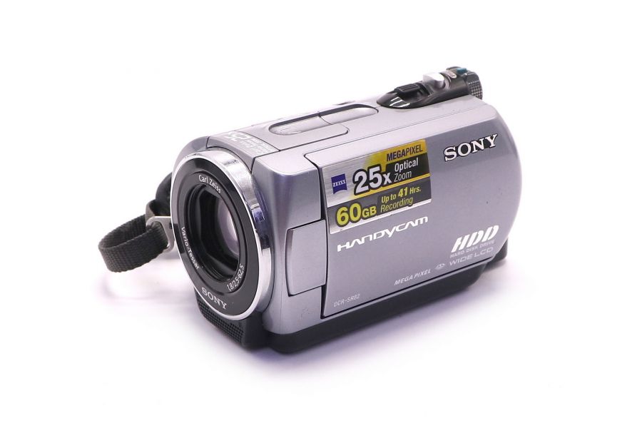 Видеокамера цифровая Sony DCR-SR82E Handycam