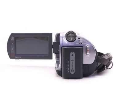Видеокамера цифровая Sony DCR-SR82E Handycam