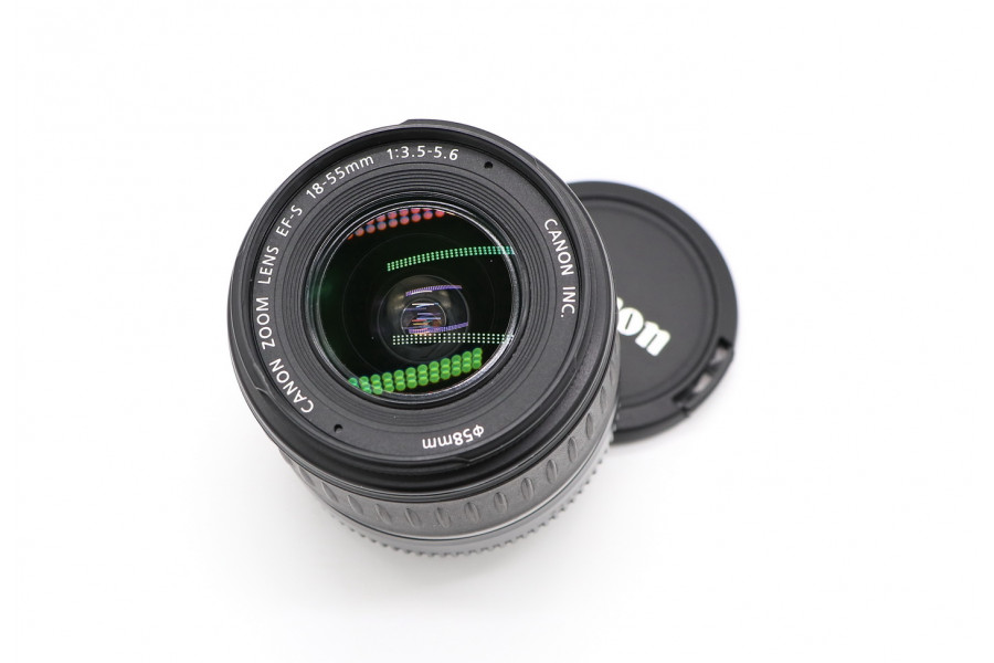 Автофокусный объектив Canon EF-S 18-55mm 3.5-5.6