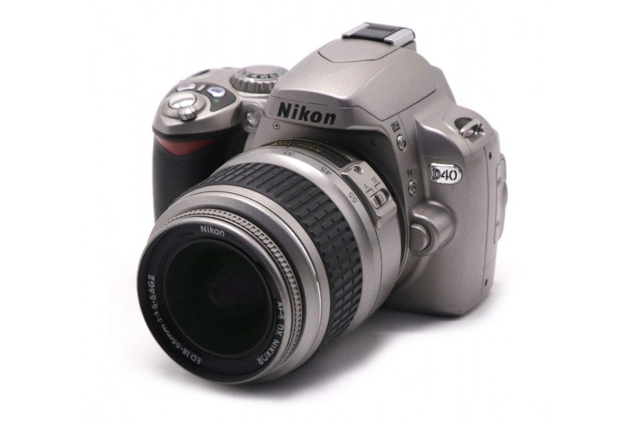 Фотокамера Nikon D40 kit (пробег 15935 кадров)