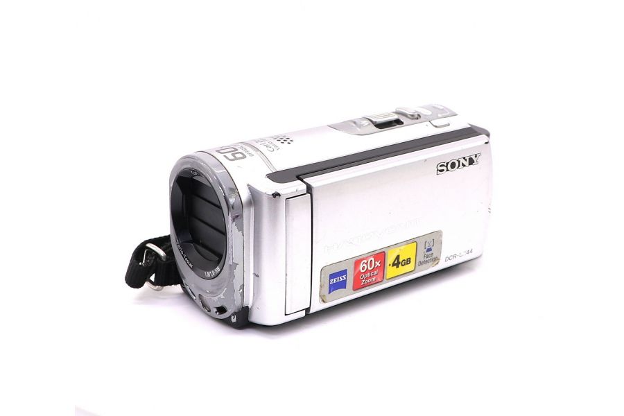 Видеокамера цифровая Sony DCR-SX44E Handycam