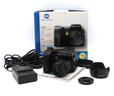 Фотокамера Konica Minolta DIMAGE A2 в упаковке