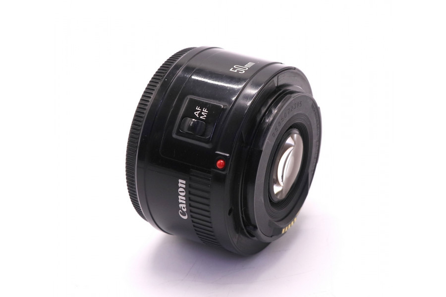 Canon EF 50mm f/1.8 II (Малайзия)